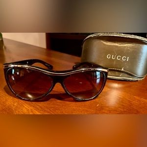 Gucci Sunglasses GG3015S 😎